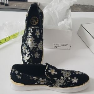Guess Los Angeles slip on shoe 9.5 m